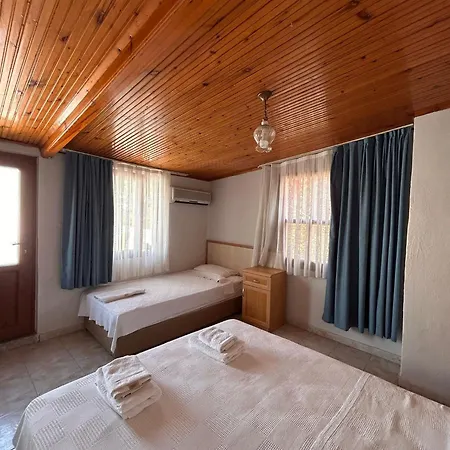 Golden Guest house 3*